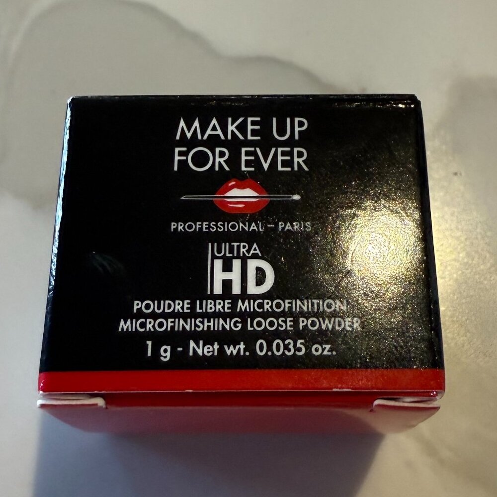 ✨CLOSET CLEAR OUT ✨ MAKE UP FOR EVER  - Ultra HD Microfinishing Loose Powder